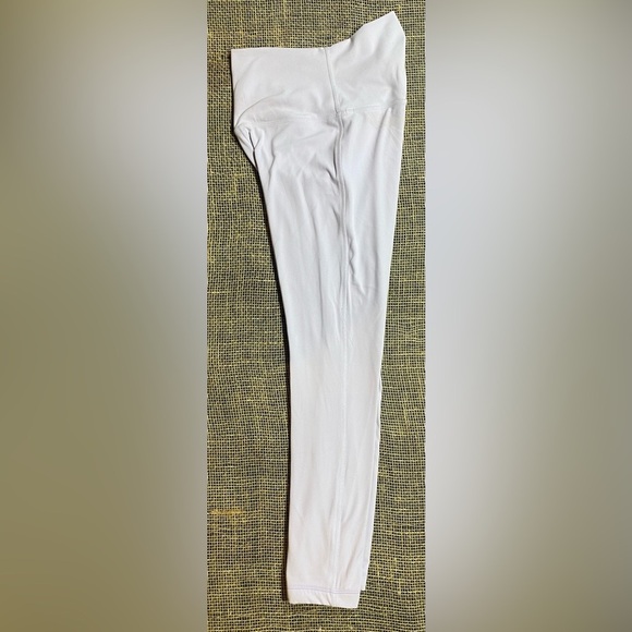 Lululemon Align Lavender Leggings, Sz 4, 4-way Stretch, High-Rise, Buttery Soft - Picture 7 of 8